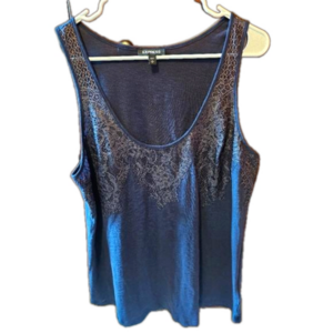 Express scoop neck tank top size medium.